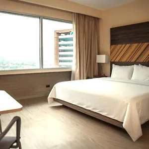 V Grand Hotel, A Member Of Radisson Individuals Отель