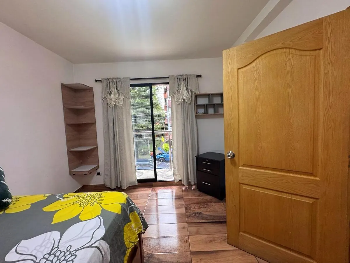 Apartamento En Belen Cerca A Laureles, Wifi, Balcon Y Patio Medellin Colombia