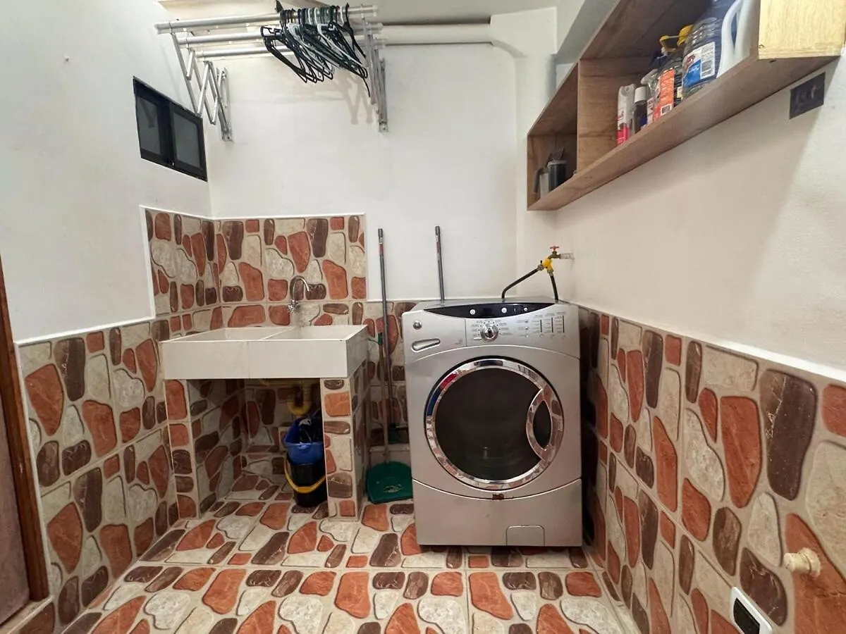 Apartamento En Belen Cerca A Laureles, Wifi, Balcon Y Patio Medellin Colombia
