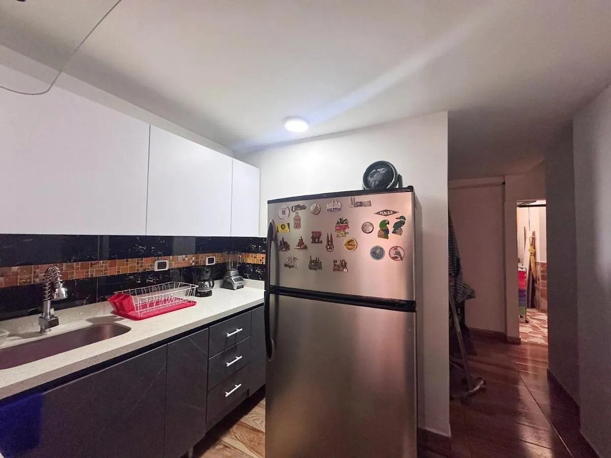 Apartamento En Belen Cerca A Laureles, Wifi, Balcon Y Patio Medellín 0*,  Kolumbia